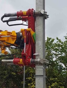 catenary handling crane