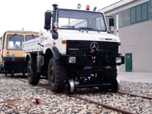 camion véhicule rail route unimog