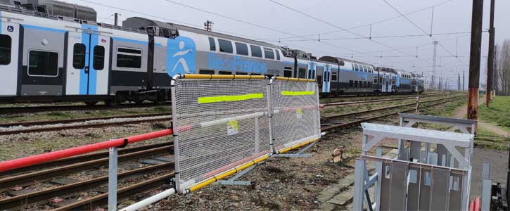 sécurisation barrière chantier ferroviaire réseau RER IDF