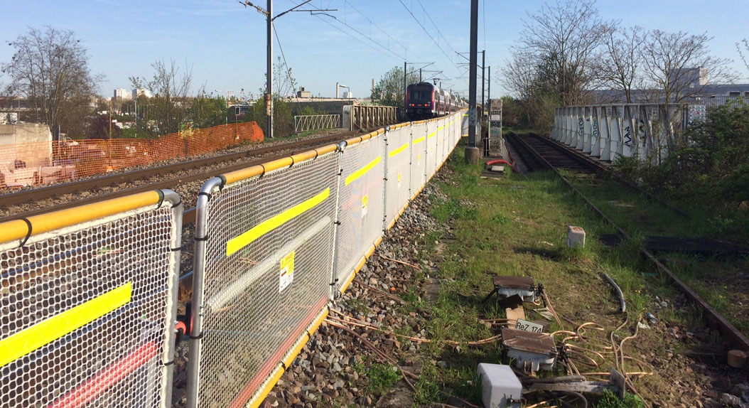 barrière chantier maintenance ferrovaire voie ferrée