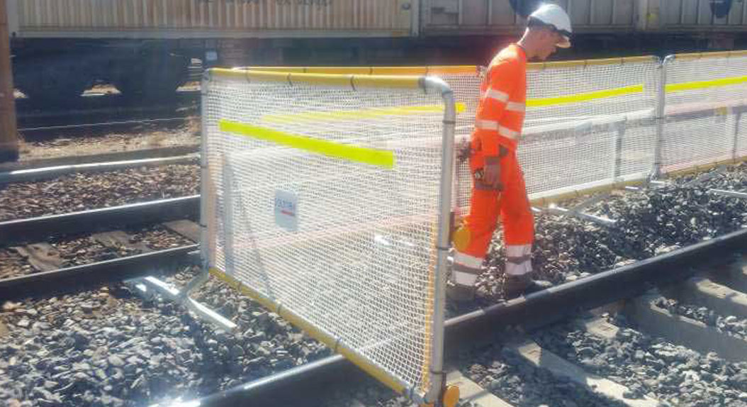 pose de barrière d'entrevoie gare sncf de modane